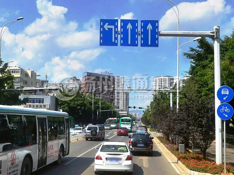 BZG-007，交通標(biāo)志桿，分道標(biāo)志桿
