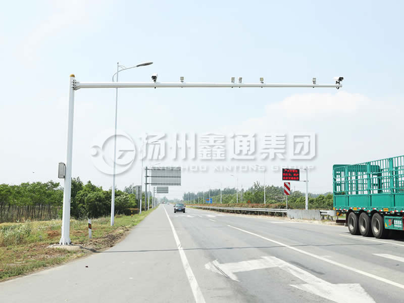 DJG-002，電子警察桿，闖紅燈抓拍桿