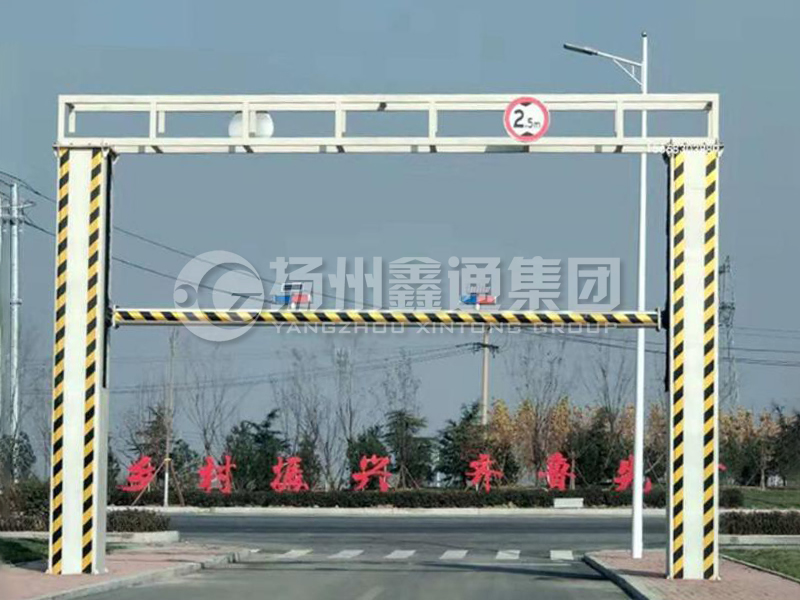 LMJ-028，升降式限高龍門架