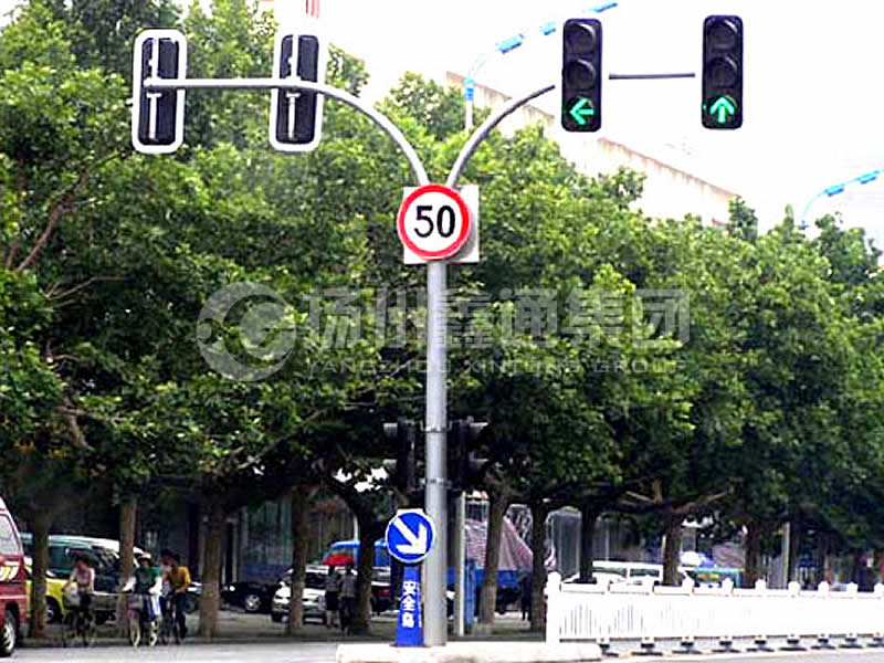 XHDG-038，雙挑彎臂信號燈桿