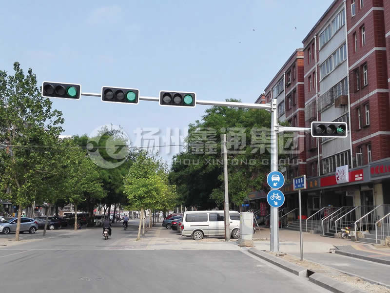 XHDG-043，八棱雙臂信號燈桿